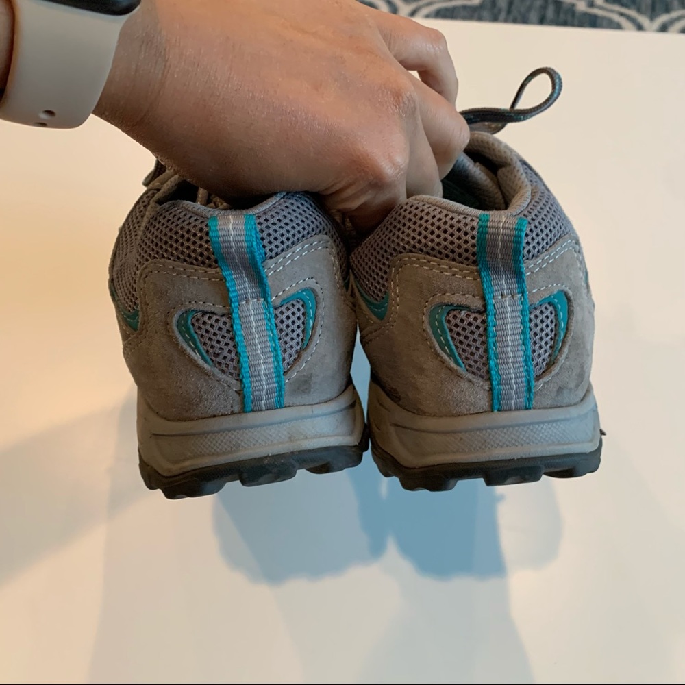 Women’s Eddie Bauer Hiking Shoes - Picture 5 of 7